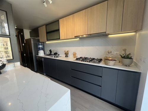 Towhouse Con Patio Y Azotea En Venta 3 Dorm. En Las Condes