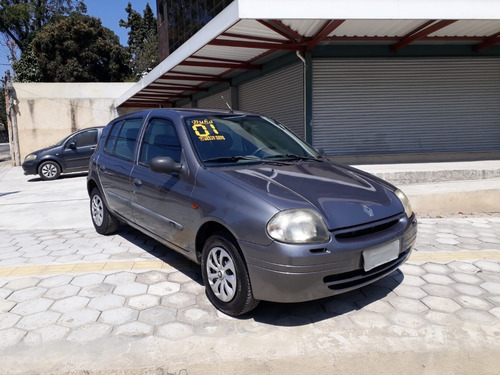 Imagem 11 de 12 de Renault Clio 2001 - Rn 1.0 Hatch - Ar Cond. - Vid Elet. 4 Pt