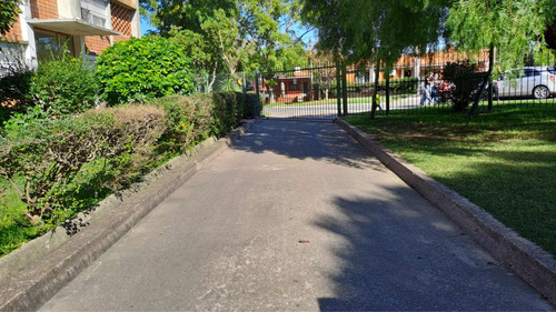 Ideal Inversión O Vivienda Personal! Apartamento En Complejo Cerrado! Financia Hasta 50%