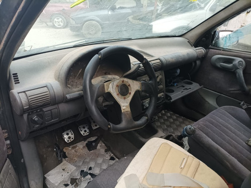 Imagem 6 de 7 de Gm Corsa Gl 1.4 8v 1995 Sucata Somente Peças