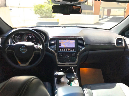 Jeep Gran Cherokee Laredo 4x4 3.6 V-6 4p 2014
