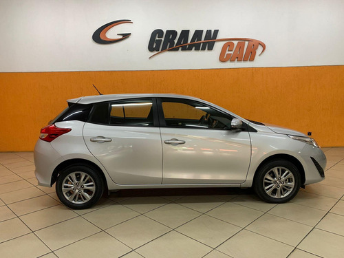 Imagem 3 de 13 de Toyota Yaris 1.3 Xl Cvt (flex)