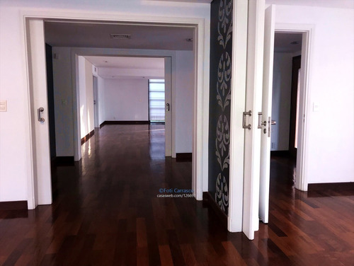 Imagen 4 de 22 de Extraordinaria Residencia Sobre Almirante Harwood