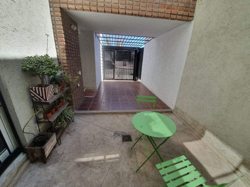 Bº Observatorio - S/paso De Los Andes - Dúplex - Escritura