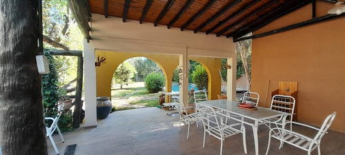 Imagen 1 de 7 de Alquiler Casa De Fin De Semana, En El Esclusivo Barrio Del Huerto Lujan De Cuyo, Cuenta Con Una Matrimonial Y Dos Camas Para Chicos, Para Dos Adultos Y Dos Menores! Valores Hasta El 31 De Diciembre.