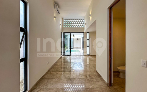 Casa De Una Planta En Venta En Mérida En Privada Tamora, Conkal