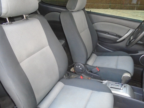 Chevrolet Aveo Lt - Automática