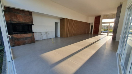 Imagem 11 de 29 de Casa À Venda Em Capão Da Canoa - Ca01135 - 68111258