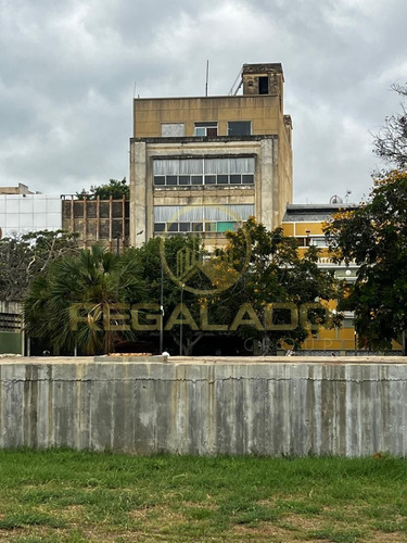 Ev-45 Zona Centro Edificio Comercial O TurÃstico Casco Central De Maracaibo