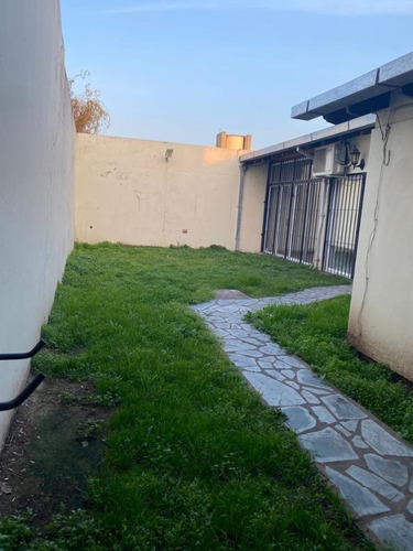 Imagen 16 de 23 de Casa En Venta De 5 Ambientes Bella Vista