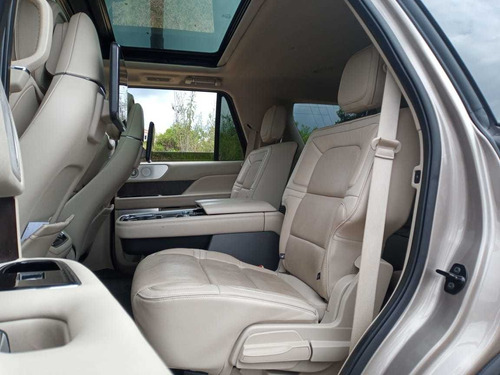 Imagen 13 de 14 de Lincoln Navigator 2018 3.5 Reserve At
