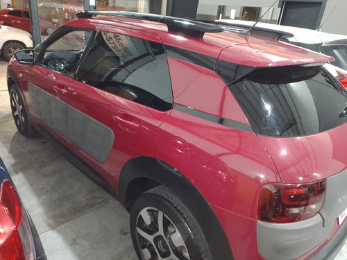 Imagen 4 de 24 de Citroën C4 Cactus 2017 1.2 Puretech 110 At6 S&s Shine