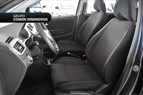 Volkswagen Fox 1.6 MSI TOTAL FLEX CONNECT 4P MANUAL