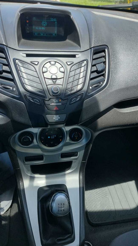Imagem 5 de 12 de Ford Fiesta Sedan 2016 1.6 16v Se Flex 4p
