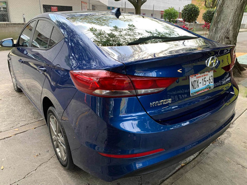 Imagen 4 de 15 de Hyundai Elantra 2017 2.0 Gls Premium At