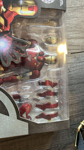 Figura Original Bandai Shf Iron Man Mk6 Vengadores
