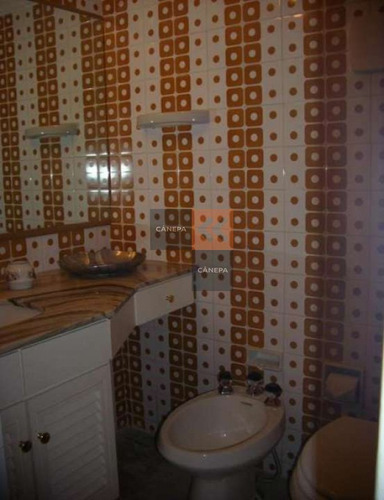 Precioso Apartamento Con Vista Al Puerto De Punta Del Este, Ubicado En La Peninsula.- Ref: 1386