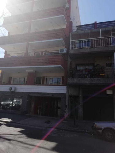 Imagen 1 de 6 de Alquiler 1 Amb. Contrafrente (5° C) En Villa Del Parque