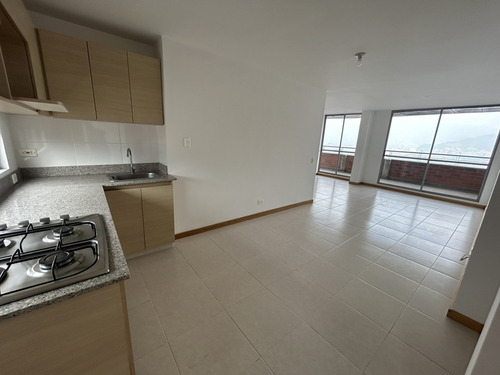 Apartamento En Arriendo Ubicado En Envigado Sector Loma Del Esmeraldal (23469).