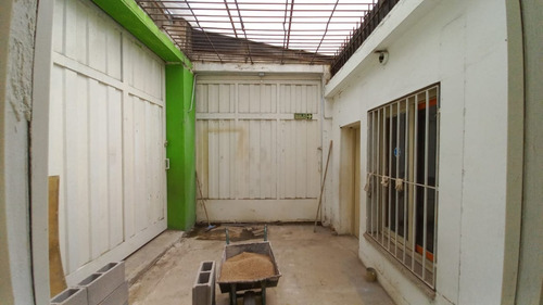 Imagen 13 de 22 de Local + Galpon/deposito En Venta. Sobre Av. Sabattini 4300, Zona Ideal.