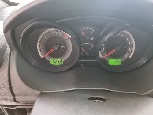 Imagem 9 de 9 de Ford /fiesta Hacht 1.6 S.e