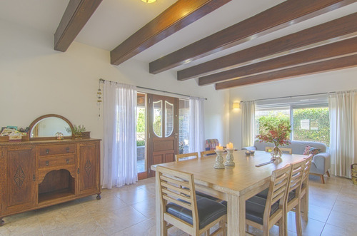 Imagen 6 de 23 de Casa En Venta De 7 Dormitorios C/ Cochera En Maldonado