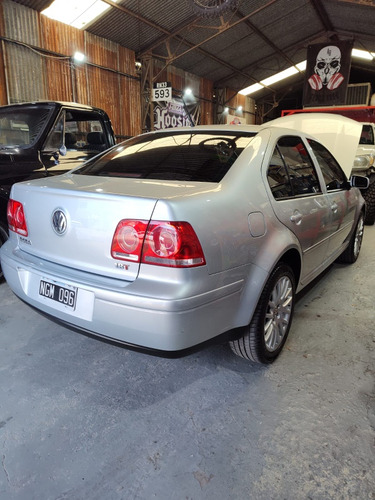 Volkswagen Bora 1.8 Highline T 180cv