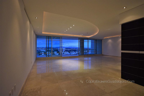Departamento De Lujo En Venta En Torre Zsense Andares