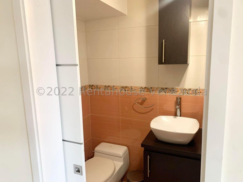 Imagen 12 de 16 de Apartamento Remodelado En Alquiler. Urb. Colinas De Bello Monte