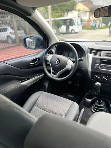 Renault Alaskan 2.5 Zen