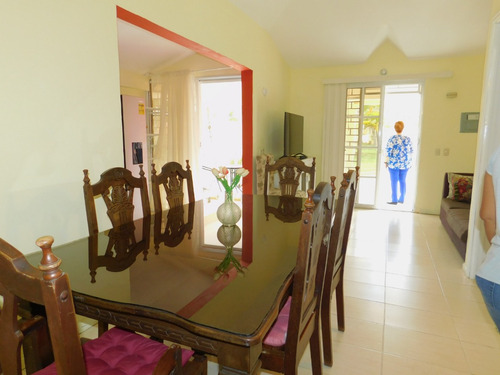 En Samaná, Republica Dominicana, Villas Listas Para Mudarse, Dos Habitaciones Con Sus Baños, ¡sala, Comedor, Cocina, Terraza Techada Y Patio En El Residencial Bahía De Los Dioses!