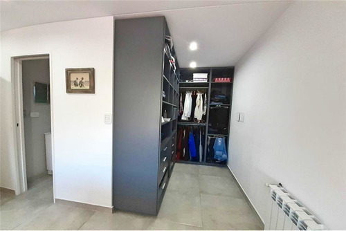 Imagen 9 de 30 de Casa 4 Ambientes Castelar Norte Centro Pileta