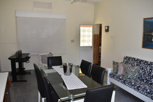 Imagen 9 de 29 de Casa En Venta - 2 Dormitorios 1 Baño - 209mts2 - Villa Santos Tesei