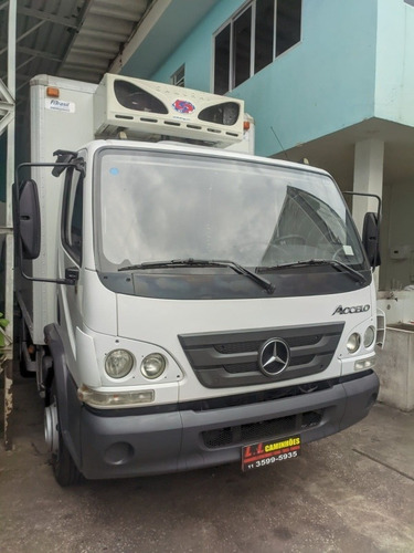 Imagem 2 de 11 de Caminhão 3/4 Mb 1016 Baú Refrigerado Financia Ipva 2022 Pago