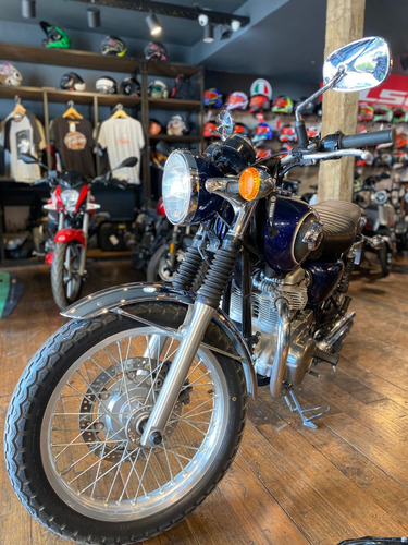 Kawasaki W800