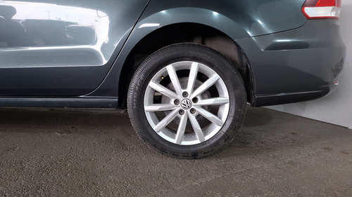 Volkswagen Vento 1.6 HIGHLINE STD.