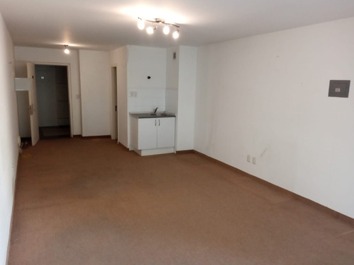 Imagen 6 de 9 de Excelente Vista, Piso 4to Piso, Impecable, Cofre