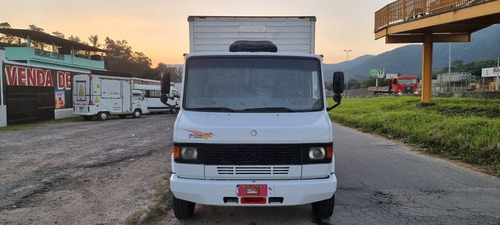 Imagem 1 de 15 de Mb 710 Plus Bau Ano 2011 Manual Nota Fiscal De Ok Chave Rese