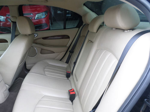 Jaguar S-Type 2.5