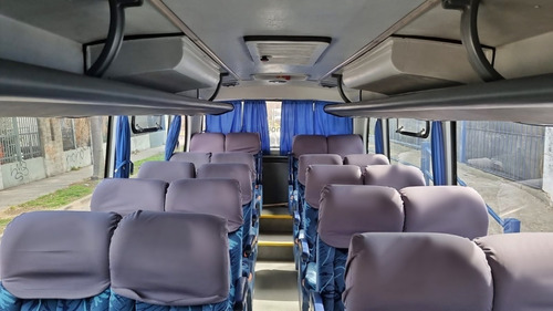 Imagen 5 de 9 de Minibus Agrale Con Mwm Lucero 24+1 2011