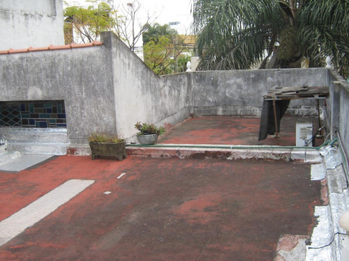 Ph En Venta - 4 Dormitorios 2 Baños - 217mts2 - Villa Madero