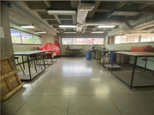 En Venta Edificio Comercial E Industrial En Boleíta Norte Bb