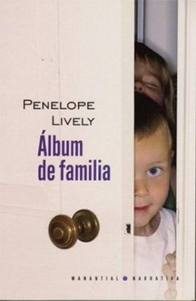 Album De Familia - Lively, Penelope