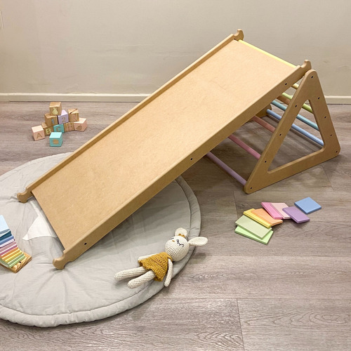 Escalador/rampa Con Triangulo, Juego Montessori-1,40x45x50m