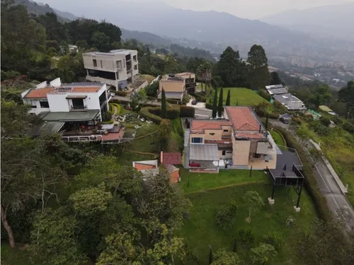 Vendemos Lote En Unidad Cerrada Del Poblado Con Vista A Medellin