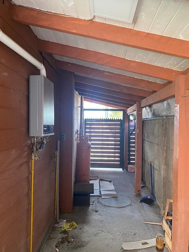 Hermosa Casa En Venta, Las Azales 690-pucón
