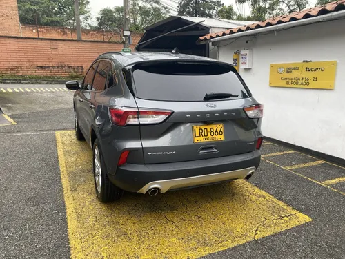 Ford Escape 2.5 Titanium Hibrido At 4x4 2022