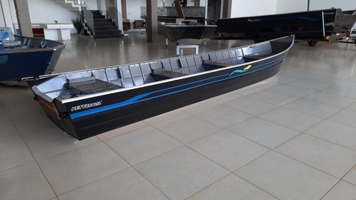Imagem 4 de 16 de Barco De Aluminio Petybrazil Pety 600 Pro (somente O Casco)
