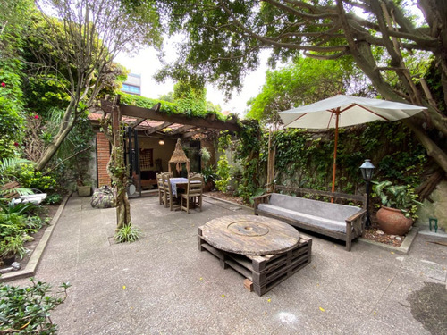 Venta Casa Estilo 4 Dormitorios Jardin Pocitos