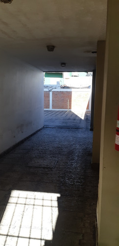 Ramos Mejía: Cocheras En Alquiler 1 Cra. De Av S. Martín Al 900